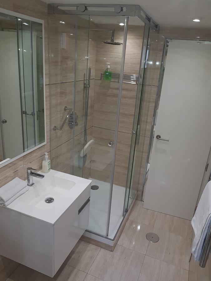 Apartamentos Apolo Madrid Exterior foto